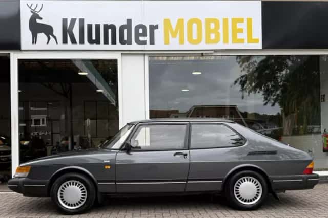 Saab 900 (1991) thumbnail 2