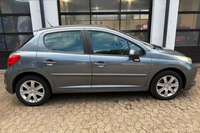 Peugeot 207 (2008) thumbnail 2