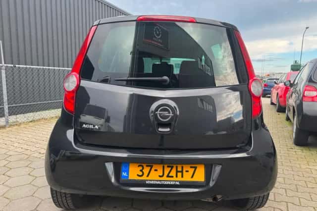 Opel Agila (2009) thumbnail 6