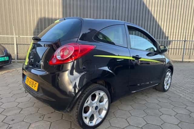Ford Ka (2010) thumbnail 3