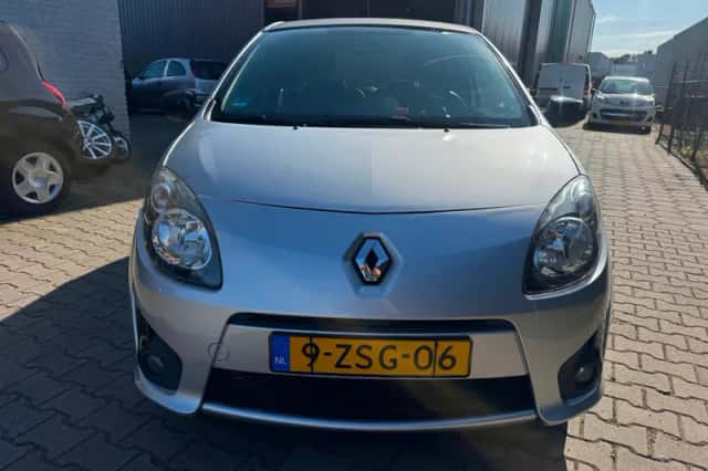 Renault Twingo (2011) thumbnail 4