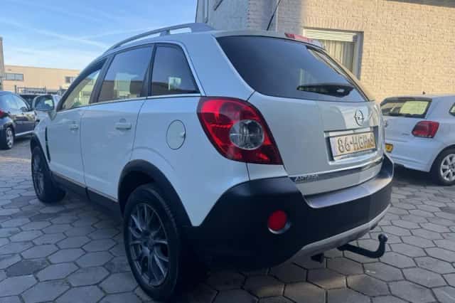 Opel Antara (2008) thumbnail 5