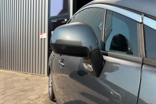 Peugeot 3008 (2015) thumbnail 4