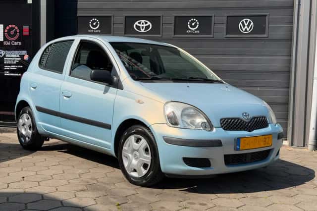 Toyota Yaris (2004) thumbnail 1