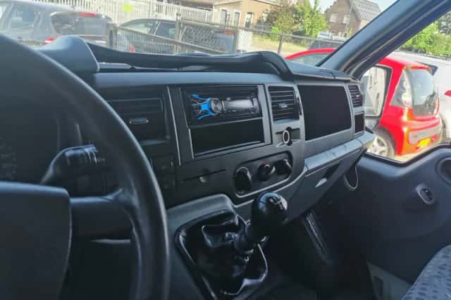 Ford Transit Custom (2014) thumbnail 6
