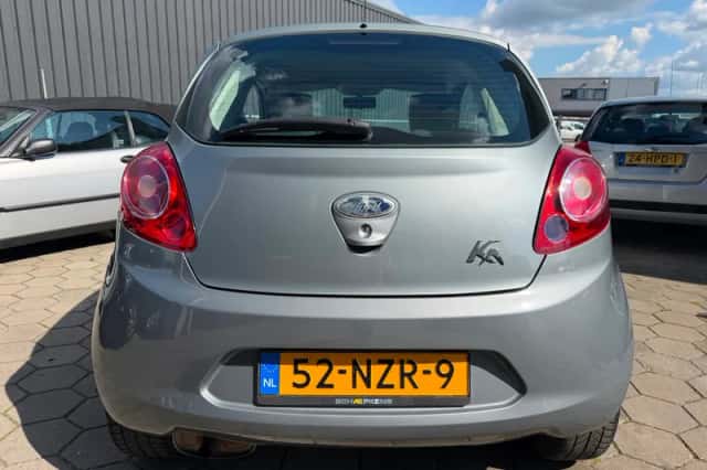 Ford Ka (2010) thumbnail 5