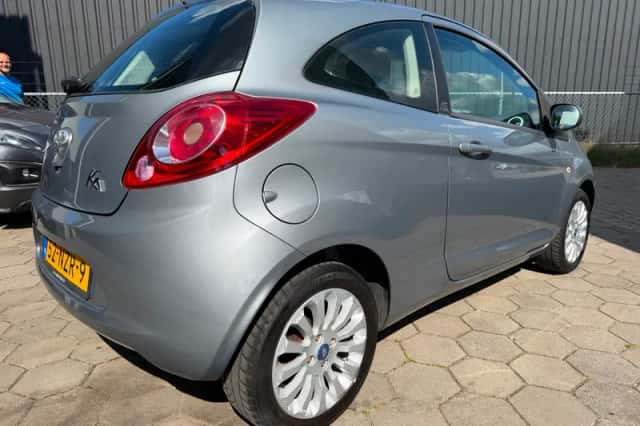 Ford Ka (2010) thumbnail 6