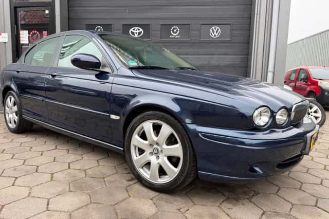 Jaguar X-Type (2006) thumbnail 1