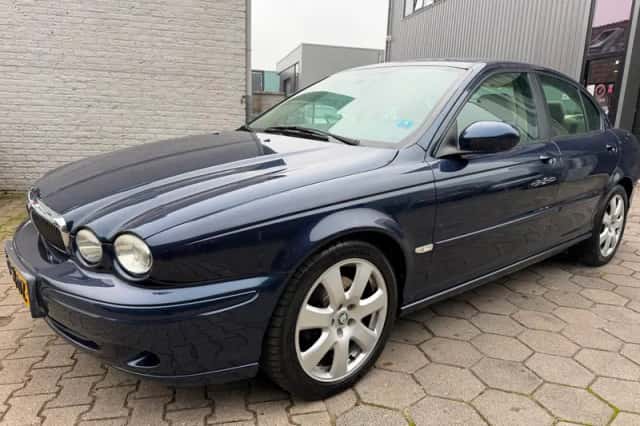 Jaguar X-Type (2006) thumbnail 2
