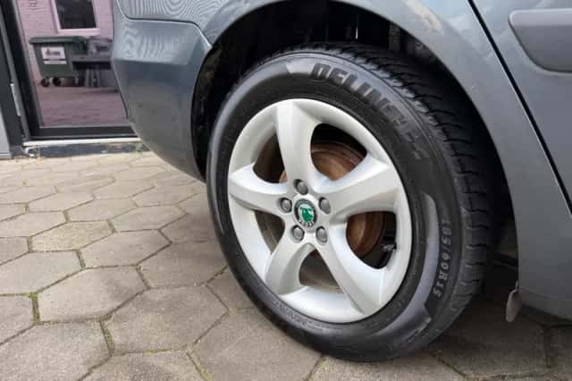Škoda Fabia (2011) thumbnail 2
