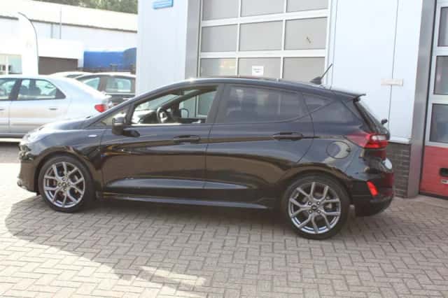 Ford Fiesta (2023) thumbnail 4