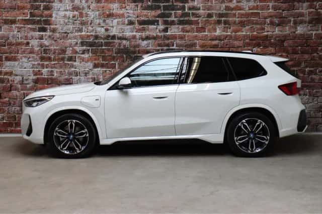 BMW X1 (2025) thumbnail 3