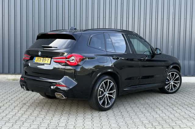 BMW X3 (2023) thumbnail 3