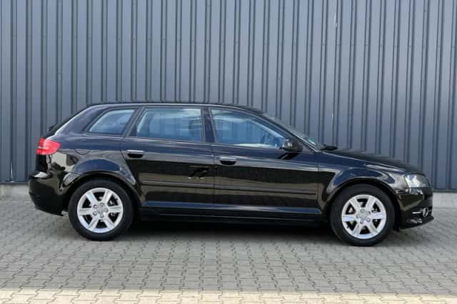 Audi A3 (2012) thumbnail 6