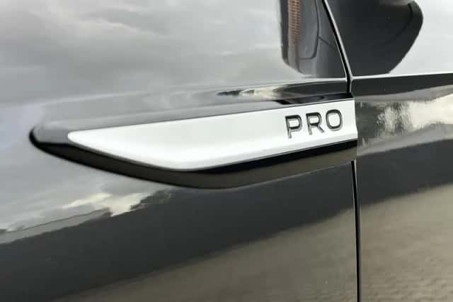 Volkswagen ID.4 (2021) thumbnail 5