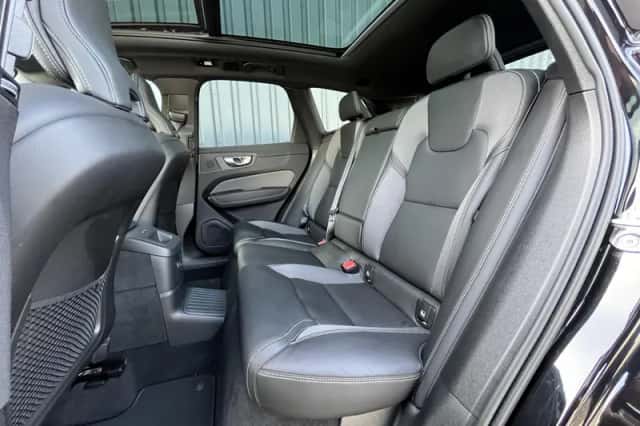 Volvo XC60 (2024) thumbnail 5