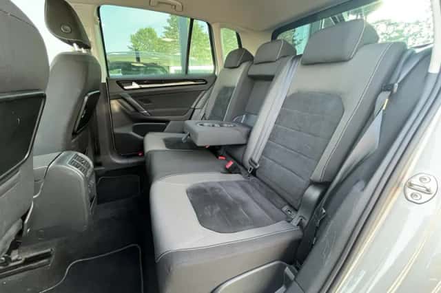Volkswagen Golf Sportsvan (2015) thumbnail 6