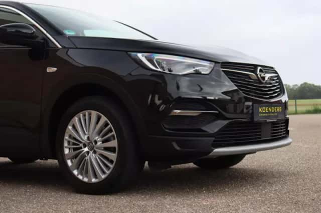 Opel Grandland (2019) thumbnail 3