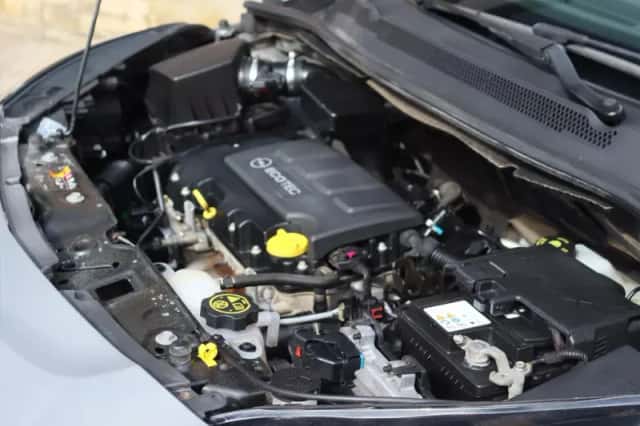 Opel Corsa (2015) thumbnail 6