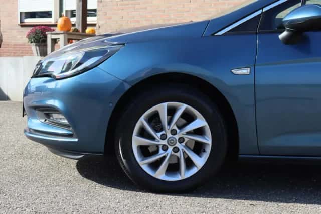 Opel Astra (2017) thumbnail 6