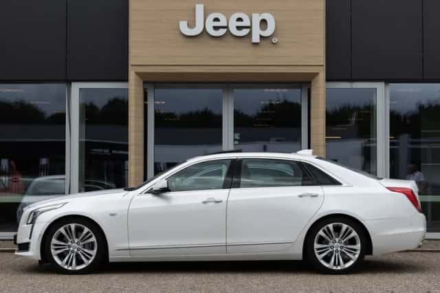 Cadillac CT6 (2016) thumbnail 6