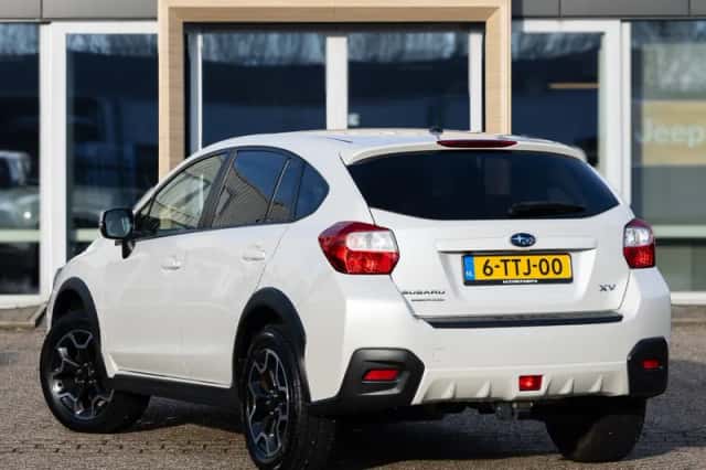 Subaru XV (2014) thumbnail 2