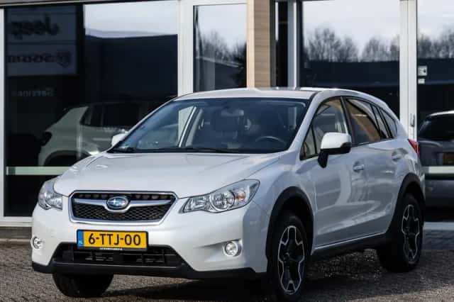 Subaru XV (2014) thumbnail 3