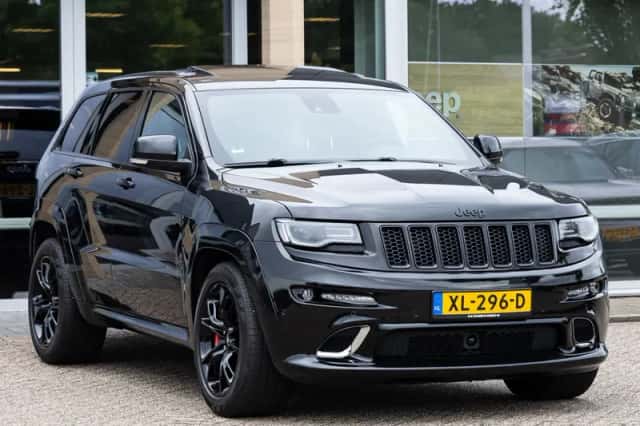 Jeep Grand Cherokee (2014) thumbnail 2