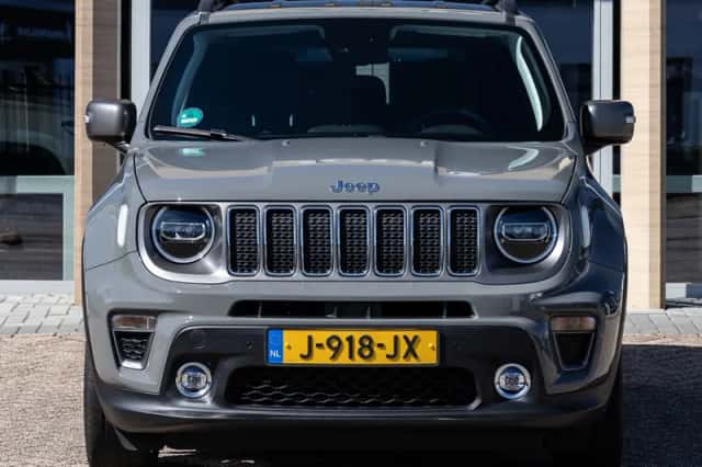 Jeep Renegade (2020) thumbnail 4