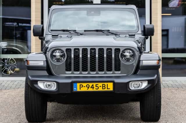 Jeep Wrangler (2022) thumbnail 5
