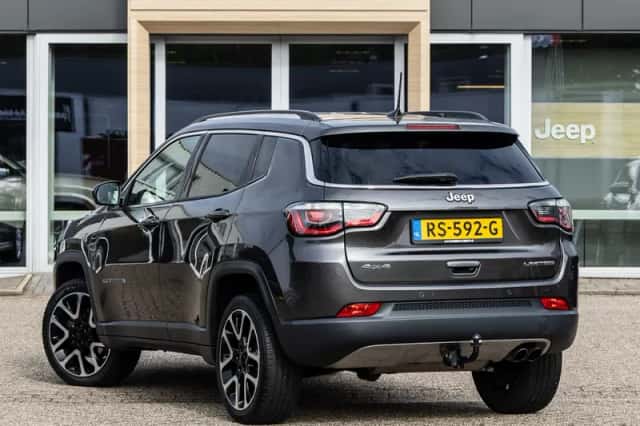 Jeep Compass (2018) thumbnail 2