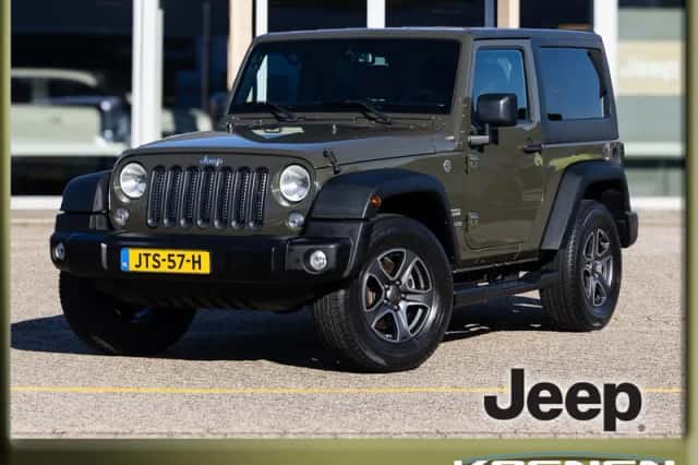 Jeep Wrangler (2016) thumbnail 1