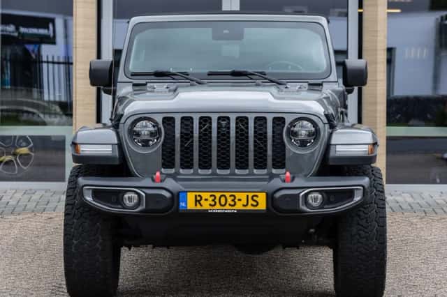 Jeep Wrangler (2021) thumbnail 4