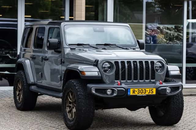 Jeep Wrangler (2021) thumbnail 5