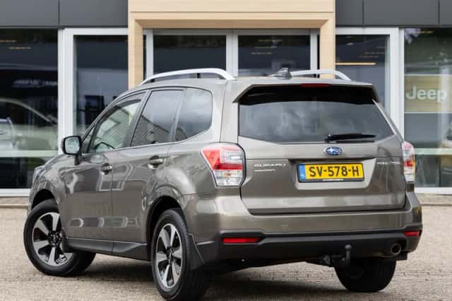 Subaru Forester (2018) thumbnail 2