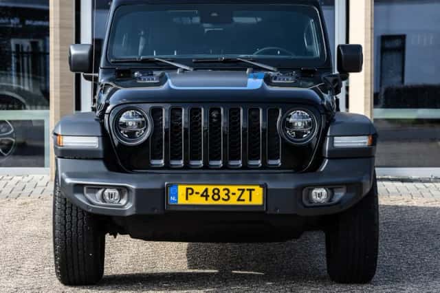 Jeep Wrangler (2022) thumbnail 3