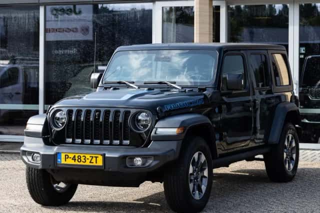 Jeep Wrangler (2022) thumbnail 4