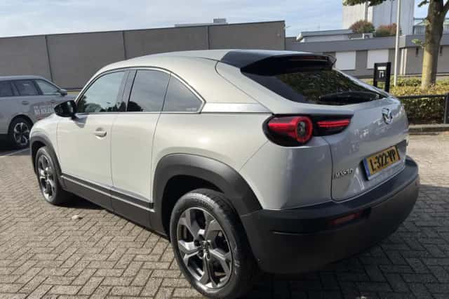 Mazda MX-30 (2021) thumbnail 6