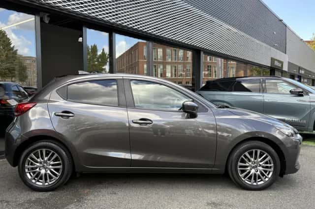 Mazda 2 (2021) thumbnail 2