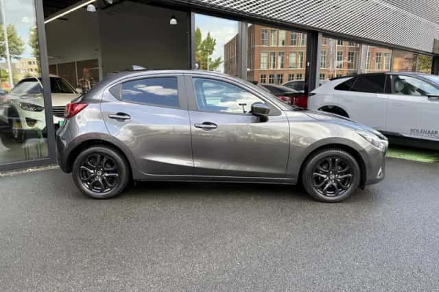 Mazda 2 (2019) thumbnail 3