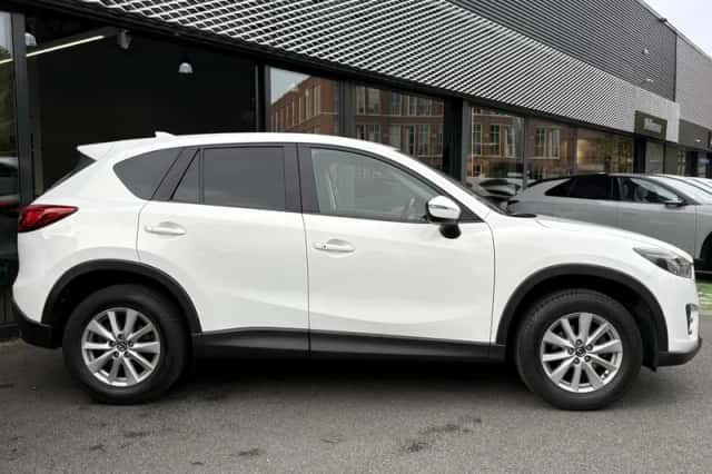 Mazda CX-5 (2016) thumbnail 2