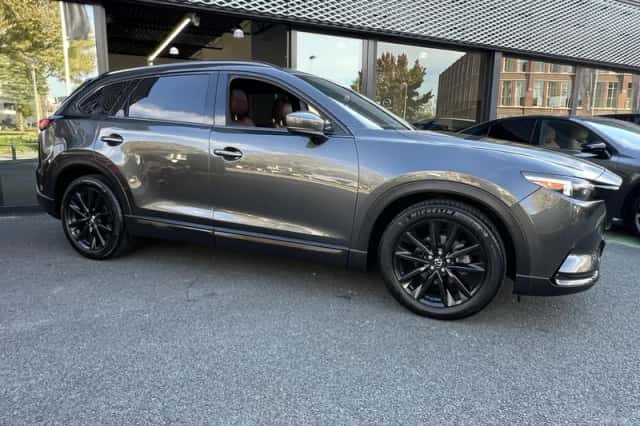 Mazda CX-9 (2016) thumbnail 2