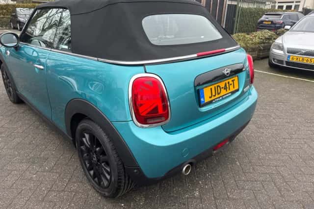 MINI Cabrio (2020) thumbnail 5
