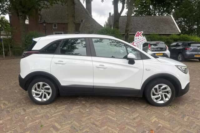 Opel Crossland (2020) thumbnail 2
