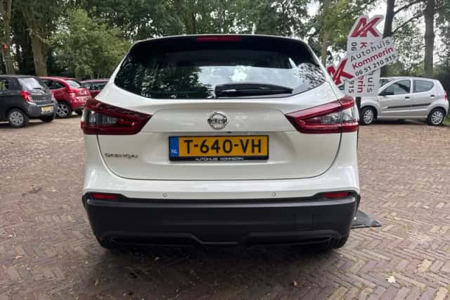 Nissan Qashqai (2021) thumbnail 2
