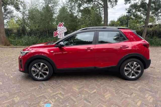 Kia Stonic (2020) thumbnail 5