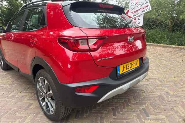 Kia Stonic (2020) thumbnail 6