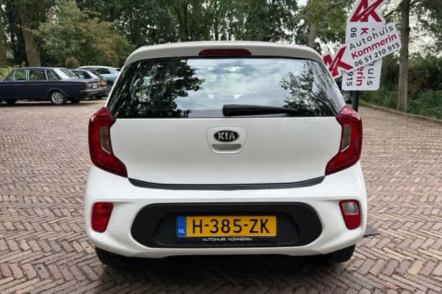 Kia Picanto (2020) thumbnail 2