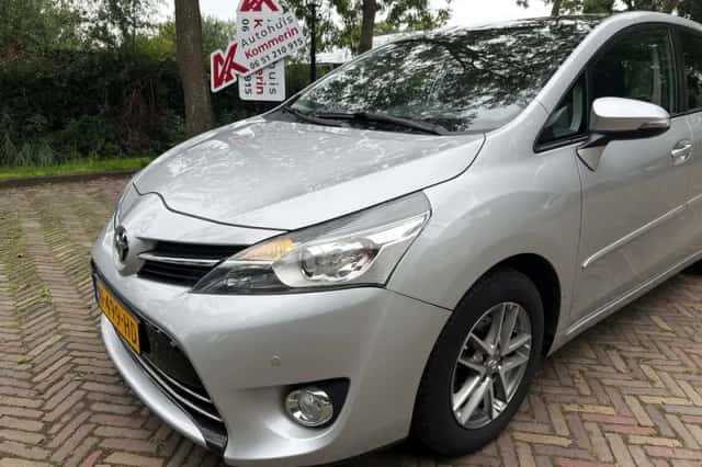 Toyota Verso (2016) thumbnail 4