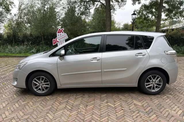 Toyota Verso (2016) thumbnail 5